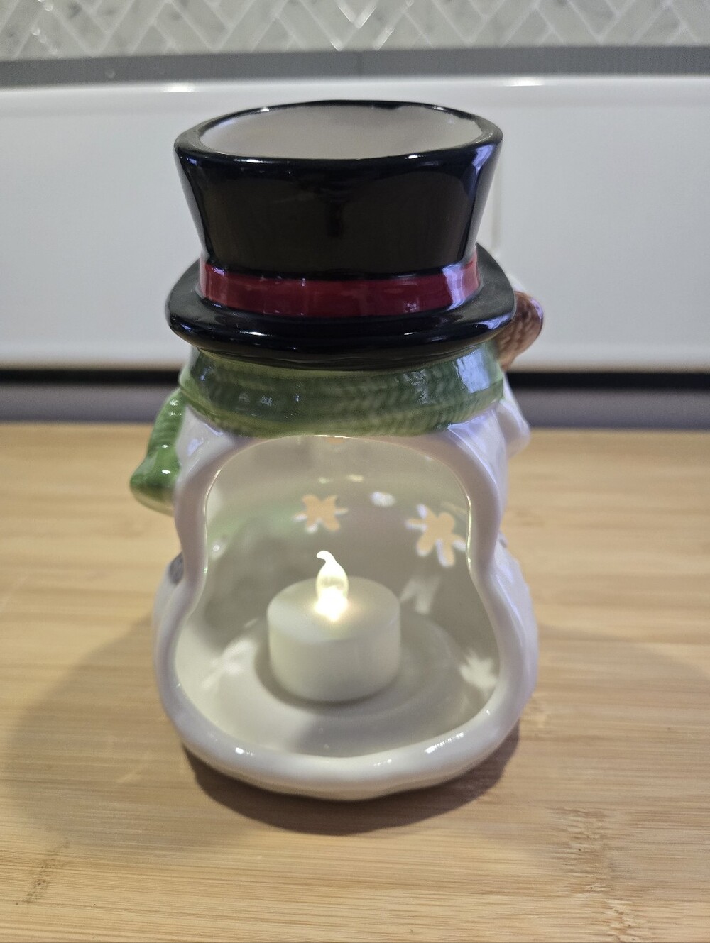 Yankee Candle Snowman Snowball Lantern w/ Black Hat, Green Scarf & Snowballs🕯 - Picture 3 of 9